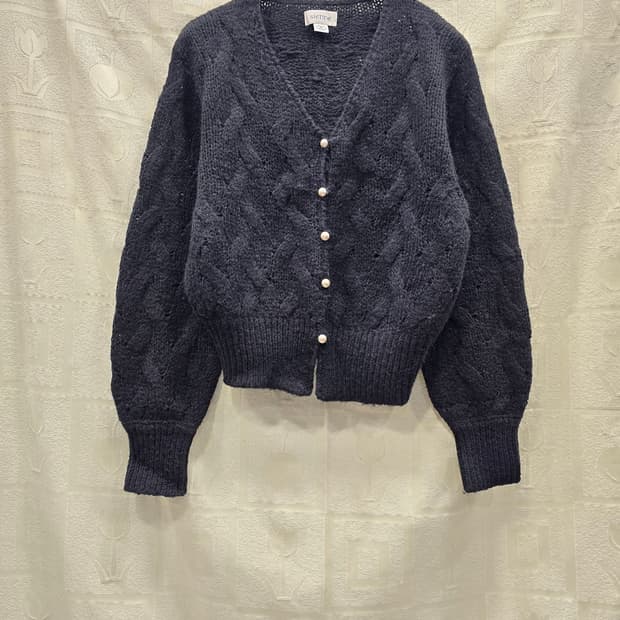 시엔느 캐롤라인 울 가디건 블랙 55~66