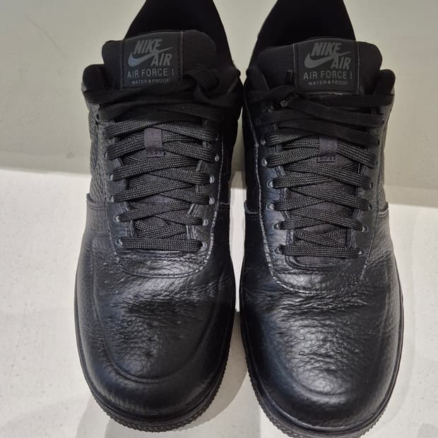 나이키 에어포스 프로테크 블랙 8사이즈