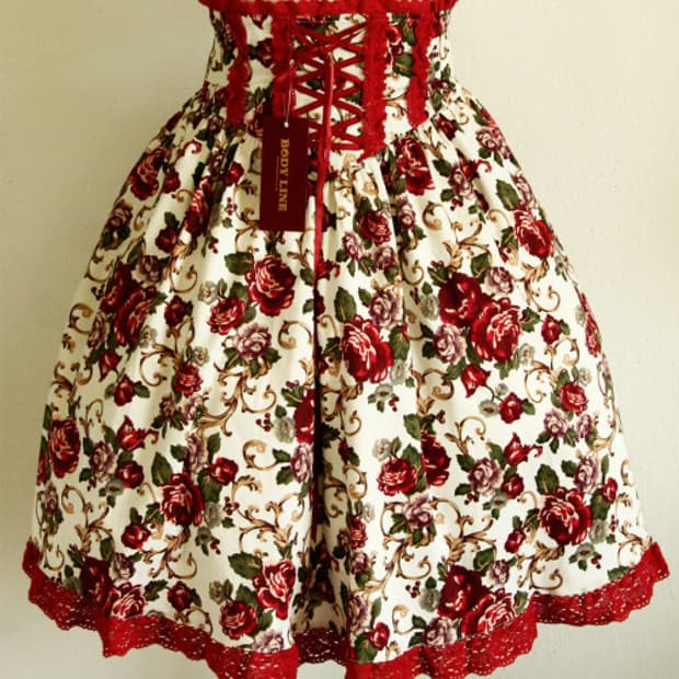 BODY LINE 로리타 로즈아라베스크 하이웨스트 스커트