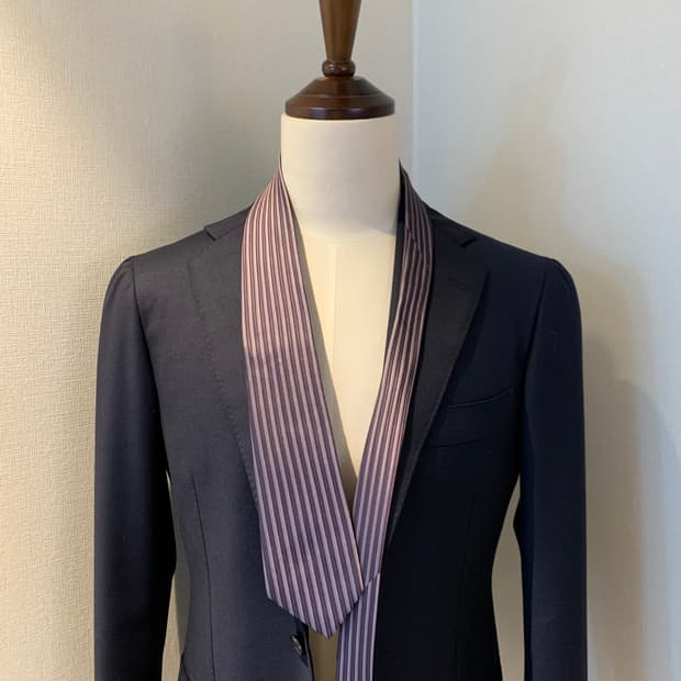 띠어리(Theory) 스트라이프 넥타이 명품 100실크 7.5cm