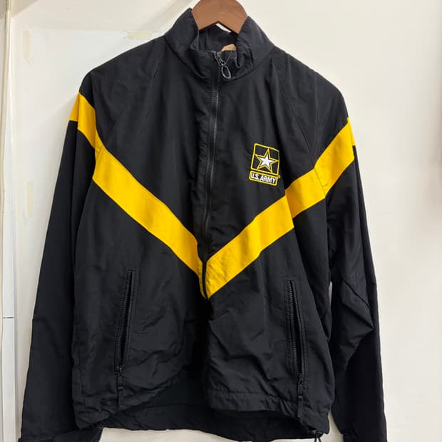 N106. US Army 바람막이