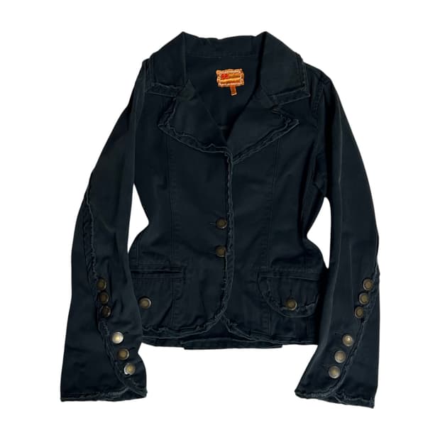 [TWILL TWENTY TWO] 컷오프 디테일 블랙 자켓