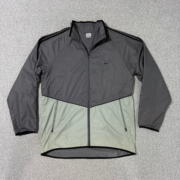 나이키 바람막이 2XL