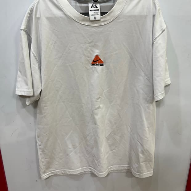 나이키 ACG 반팔 100사이즈