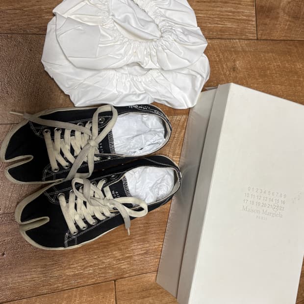 마르지엘라 타비 스니커즈 블랙 37