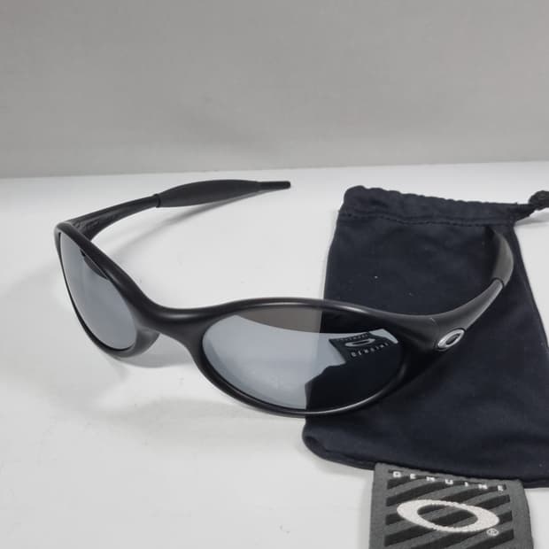오클리 뉴 아이자켓 블랙 새렌즈