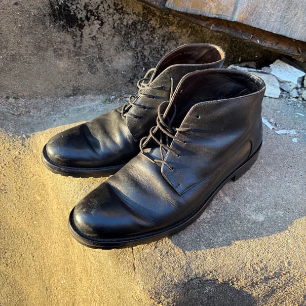 Bally 블랙 레더 처카 부츠 240 