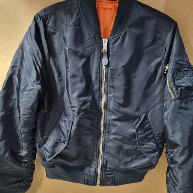 알파인더스트리 MA-1 붐버 자켓 