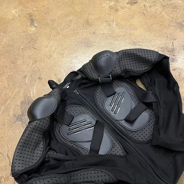 [ 정품/M ] 고스트 레이싱 오토바이 상체보호대 b14