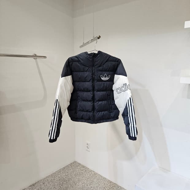 아디다스 구스다운 패딩