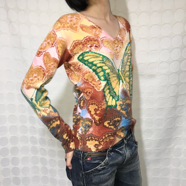 쿠스토 바르셀로나 버터플라이 시퀸 니트 긴팔