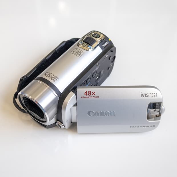 Canon Ivis FS21 / 빈티지 디지털 캠코더