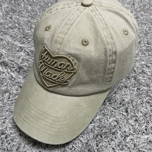 휴먼메이드 로고자수 빈티지워싱 베이지 캡 Free