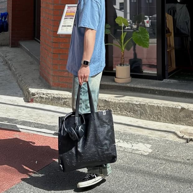 베이프 가방 가죽 숄더백 토트백 새상품 정품