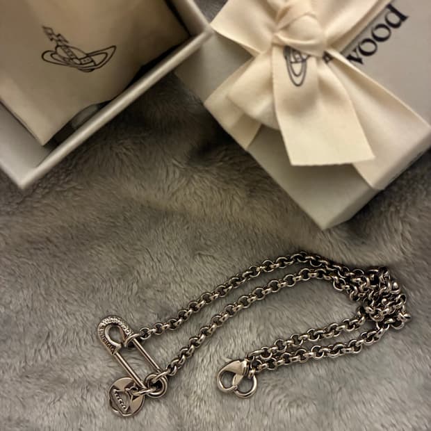 Vivienne Westwood 네크리스
