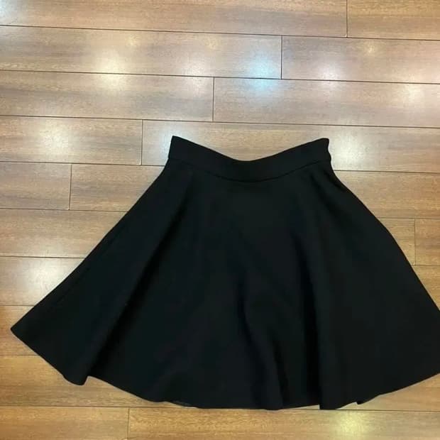미우미우 스커트