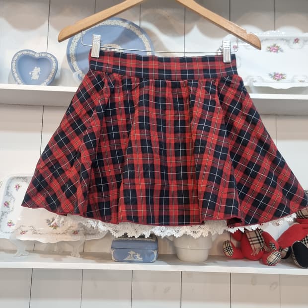 레드 체크 레이스 미니스커트