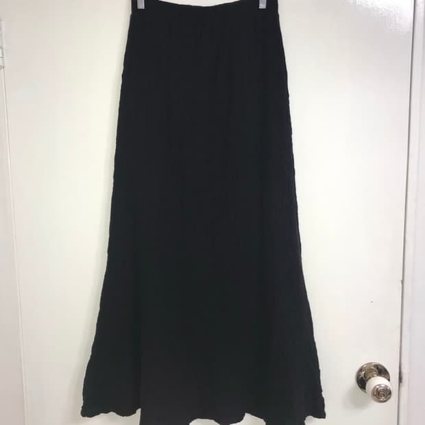 winkle black skirt
