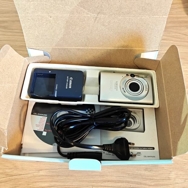 민트급🩵 캐논 ixus80is 실버 풀박스 (=ixy20)