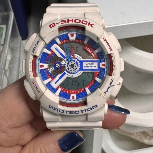 쥐샥 빅페이스 건담컬러 시계