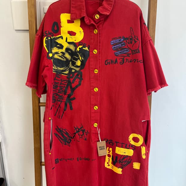 레드 아트 그래피티 데님 미니원피스