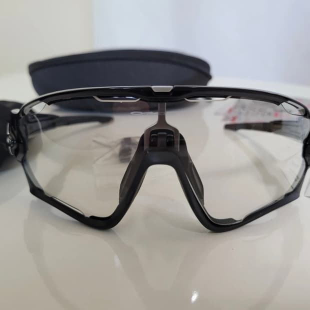 오클리 죠브레이커 변색렌즈