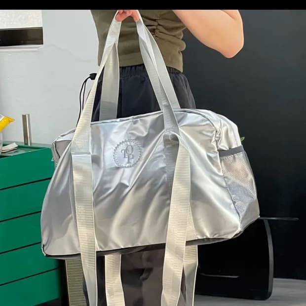 실버 보스턴백 크로스백 스포티