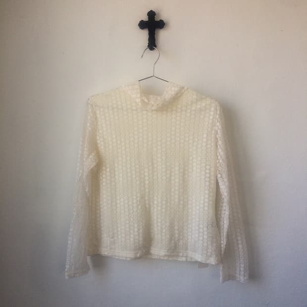 Dot pattern high neck mesh sleeve