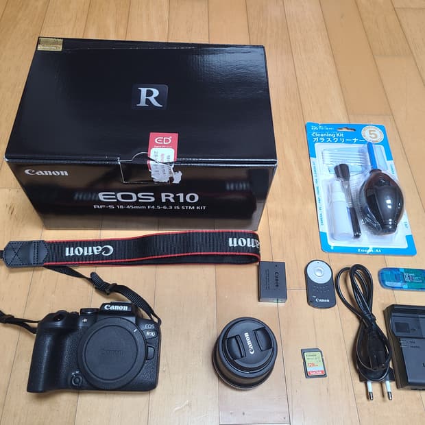 캐논 EOS R10 18-45mm 렌즈킷 (500컷 미만, 바로 사용)