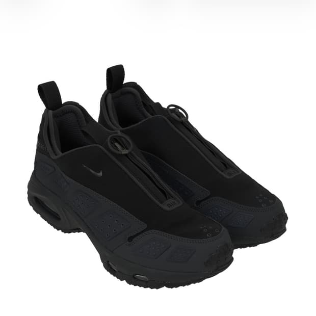 나이키 에어맥스 SNDR 고어텍스 블랙 앤 다크 스모크 그레이