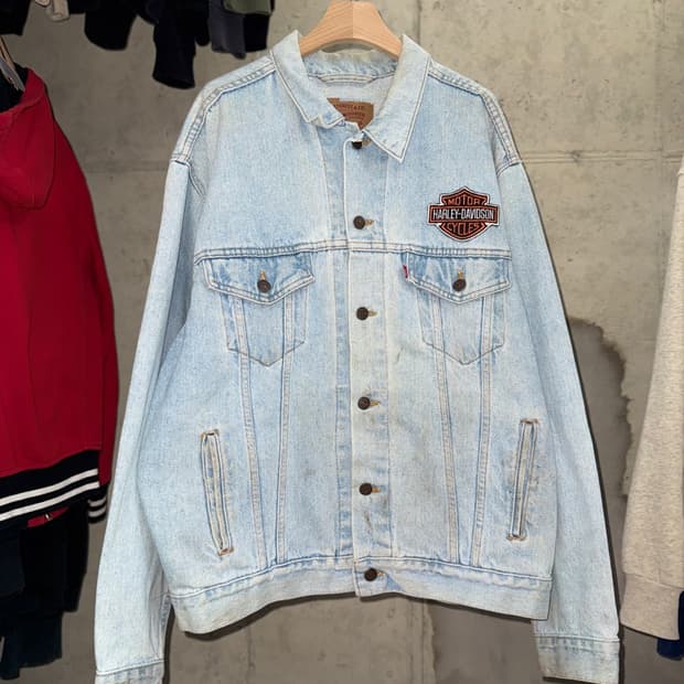 90s LEVIS USA DENIM JACKET (110)