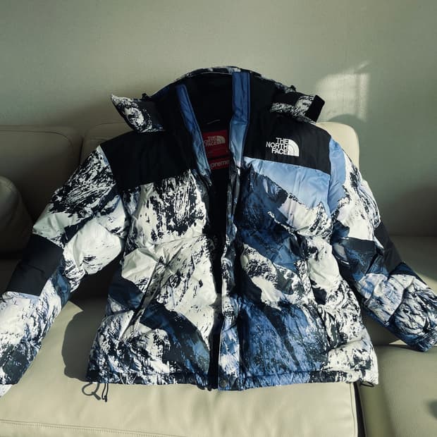 슈프림 노스페이스 설산 마운틴 발토르 자켓