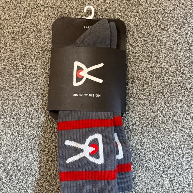 디스트릭트비전 DV 회색양말 L 새상품