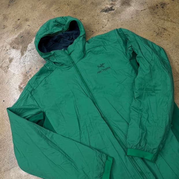 [정품/L] 아크테릭스 아톰LT 후디 L사이즈 정글 색상 b15
