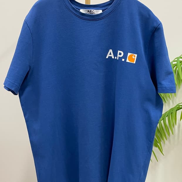 A.P.C x 칼하트 반팔티