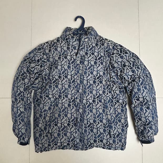 [M]슈프림 FUCK 자카드 패딩