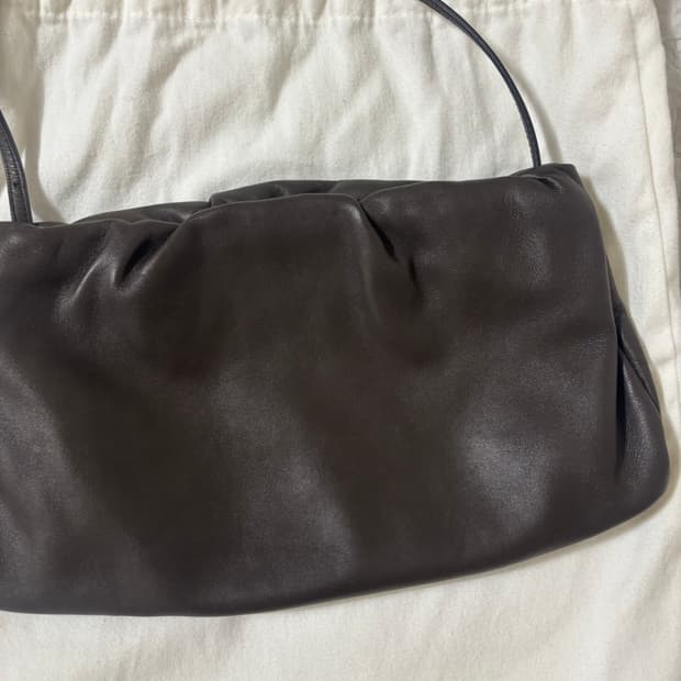 The row 더로우 부어스백 XL