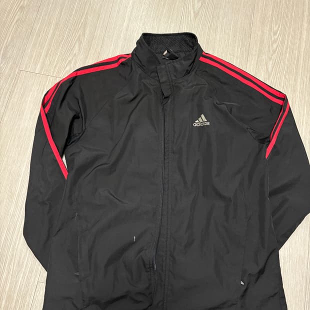 아디다스 바람막이 