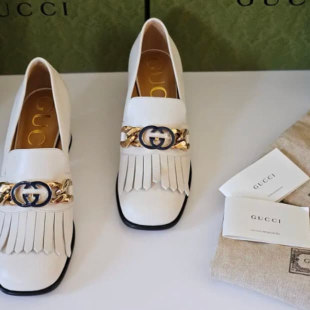 [새상품급,풀구성] 구찌 마몽 더블G 화이트 골드 펌프스 로퍼 230