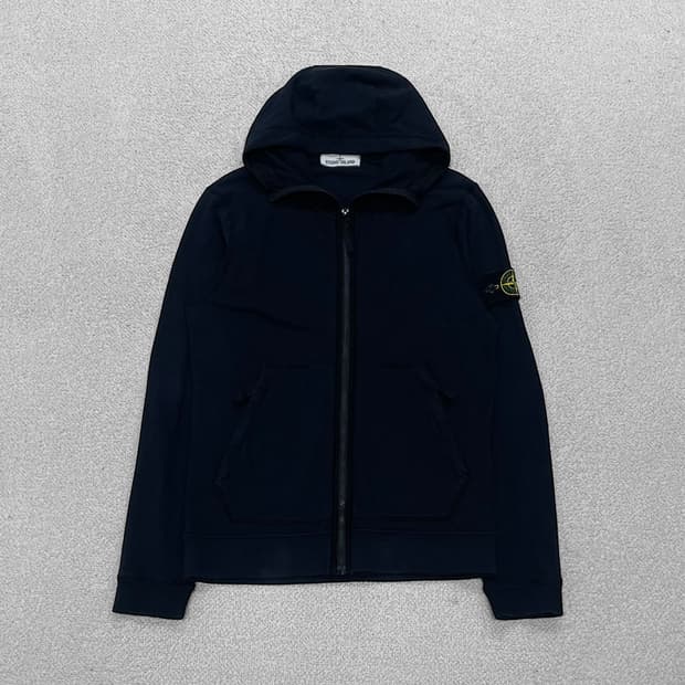 스톤아일랜드 와펜 패치 풀 오버 후드집업 블랙