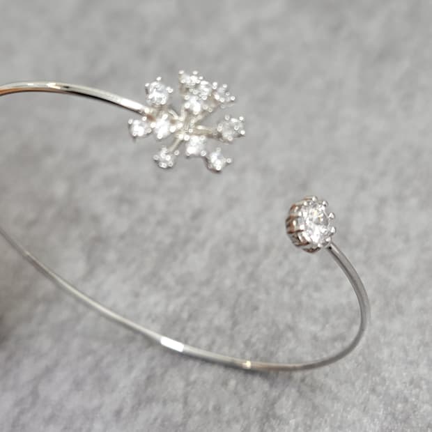 snow flower bangle
