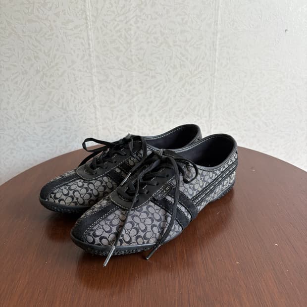 코치 시그니처 스니커즈