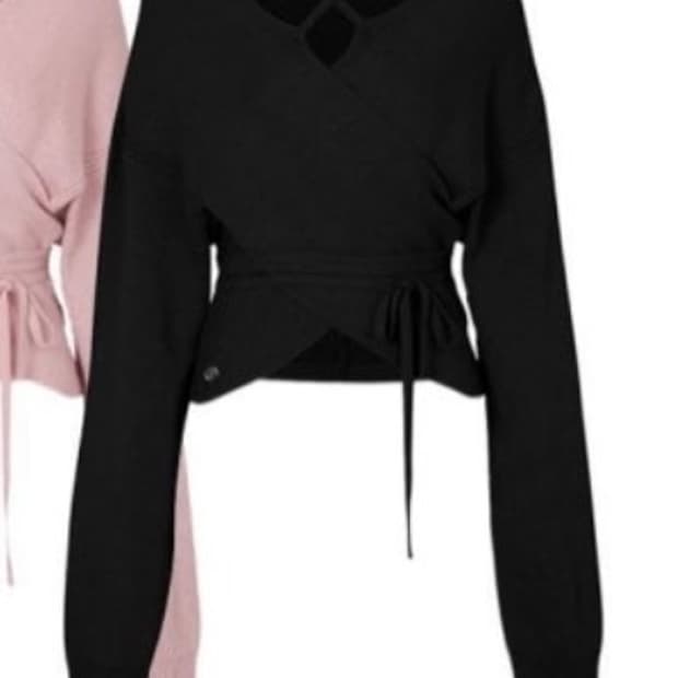 페이오어플레져 아이리스 랩 니트 블랙