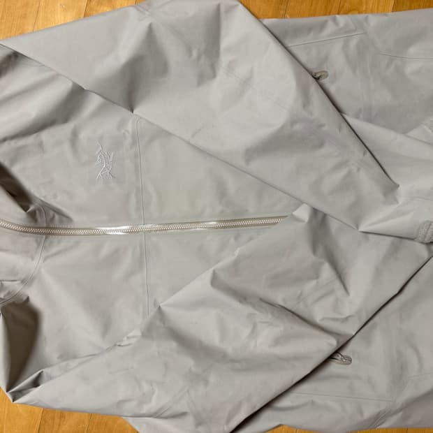 아크테릭스 바람막이