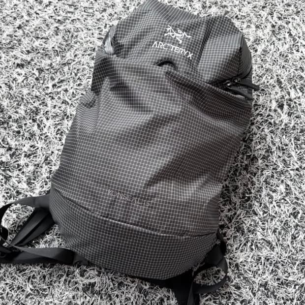 아크테릭스(Arc'teryx)의 컨실 15 백팩