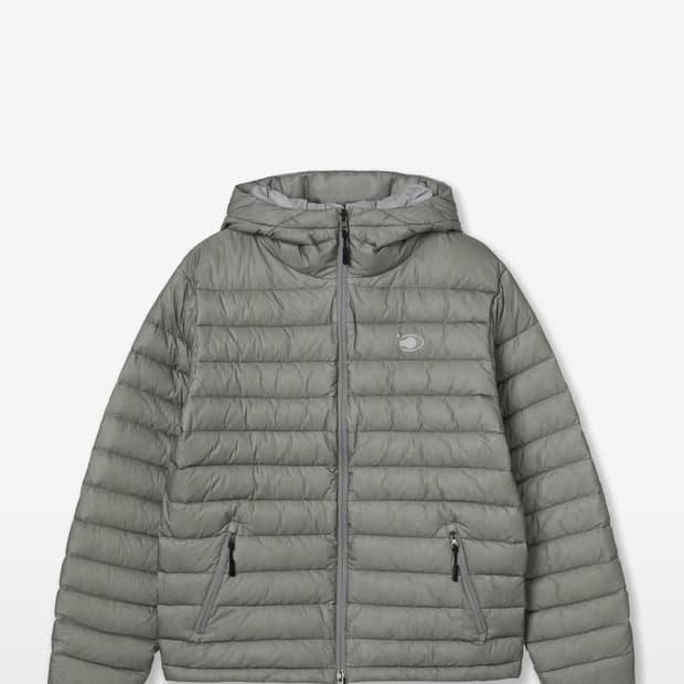 에이이에이이 REVERSIBLE LIGHT DOWN 패딩 1사이즈