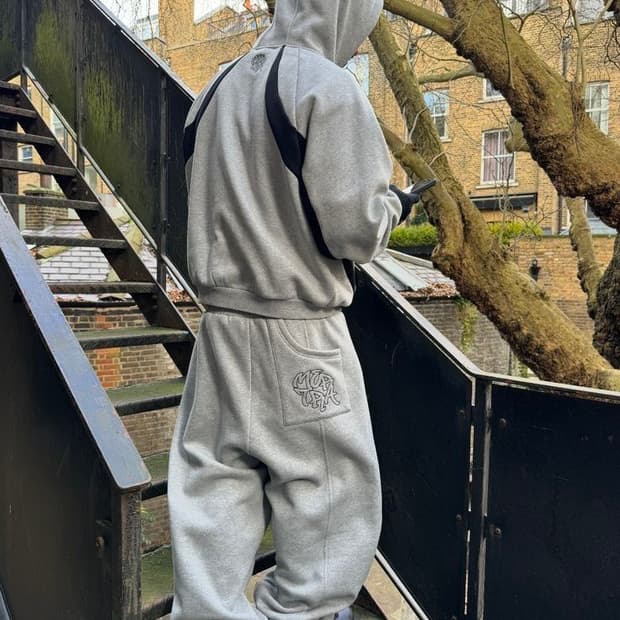 Mertra 후드&조거팬츠 셋업