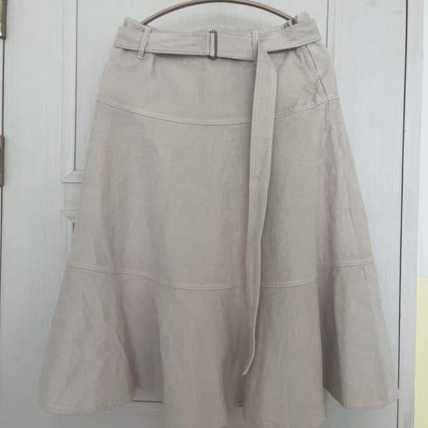 막스마라 아이보리 크림 골덴 코듀로이 티어드 미디 스커트