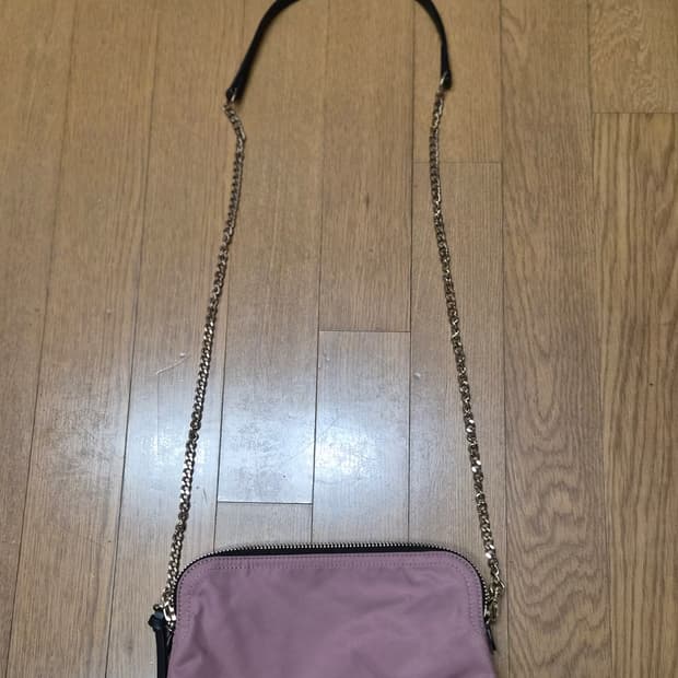 (정품) 버버리 로고 나일론 크로스백 (명품 여자 가방 숄더백)