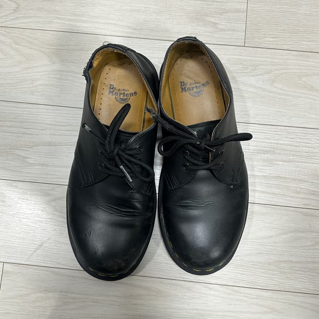 닥터마틴 블랙 230